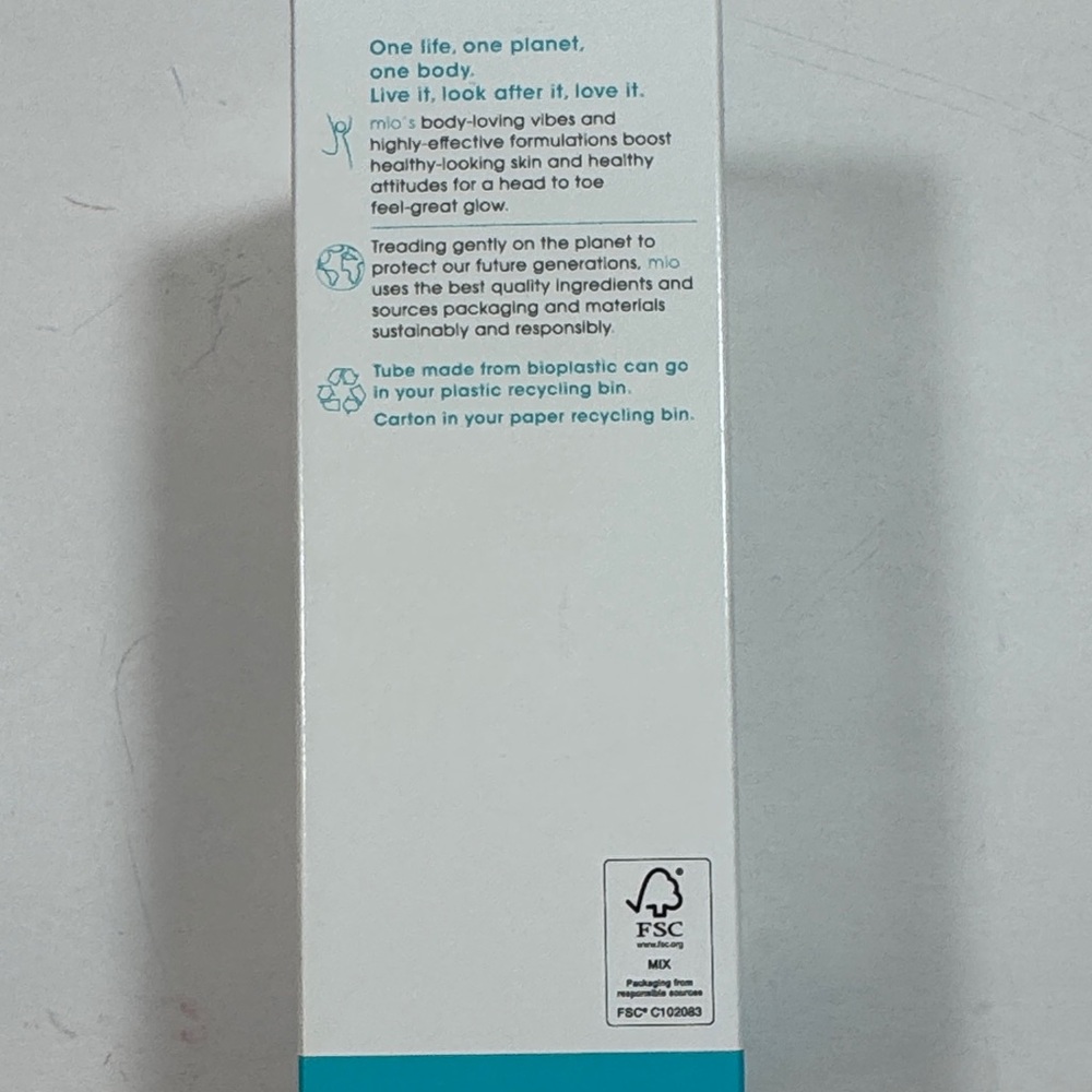 Smooth Move Body Cream - White and Blue - Picture 3 of 5